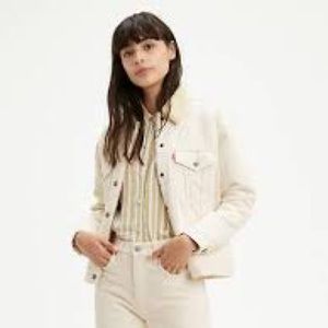 Levi’s Ex-boyfriend trucker Jacket